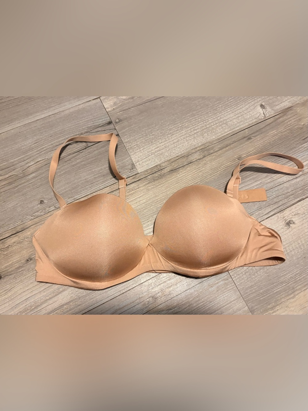 SKIMS Kim Kardashian ultimate push up strapless bra 36A new with tags